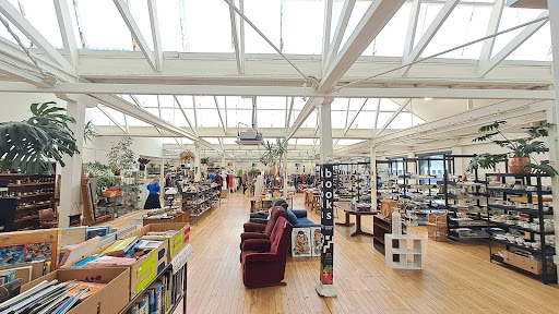 Vogel St Hospice Shop