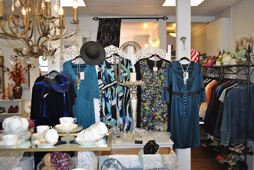 Hospice Shop Waikato - Va Va Voom Boutique