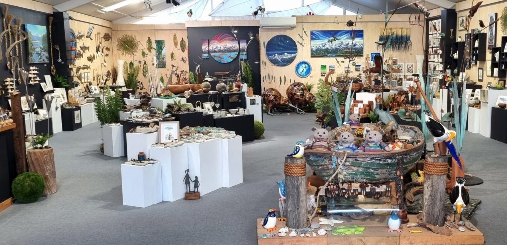 the best charity shops in hokitika